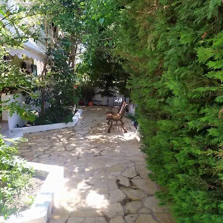Lenia 2* Kalamitsi (Lefkada)