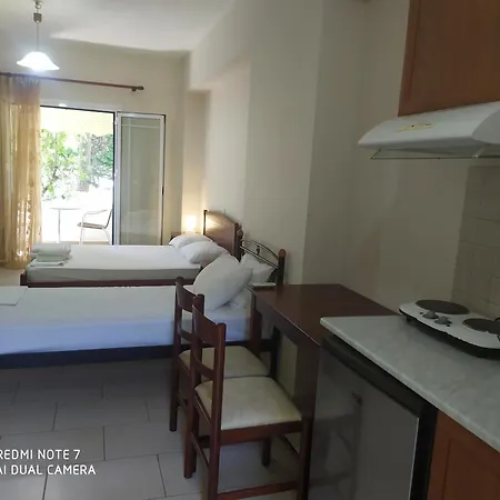 Apart Otel Lenia 2*