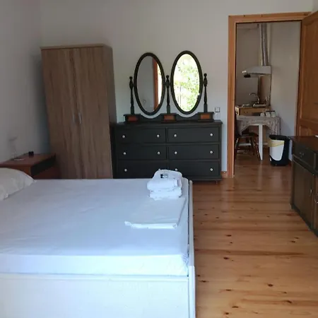 Lenia Lejlighedshotel Kalamítsi