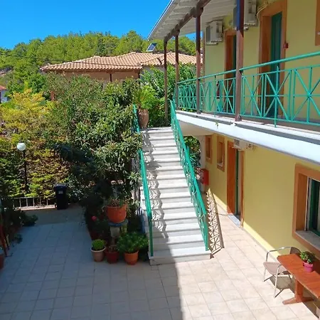 Hotel de apartamente Lenia Kalamítsi